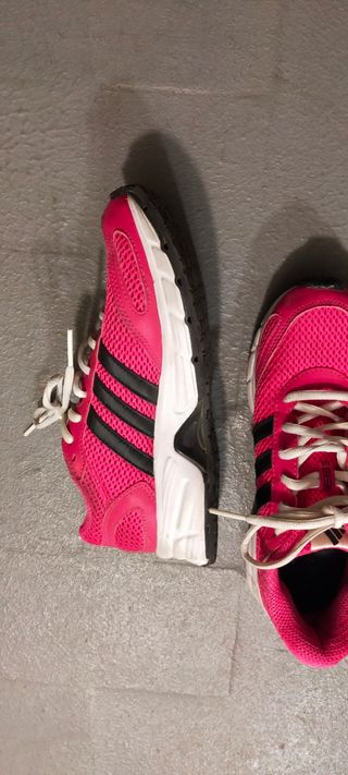 Zapatillas fucsia Adidas 