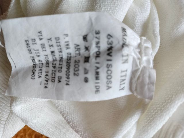 Camiseta con volantes Selera