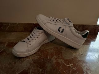 Zaparillas tenis Fred Perry. Talla 42
