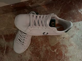 Zaparillas tenis Fred Perry. Talla 42