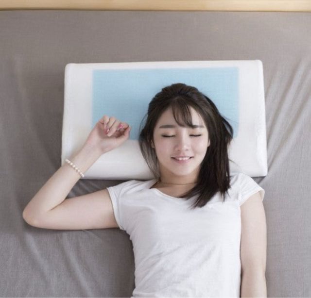 Almohada ortopédica con almohadilla de gel