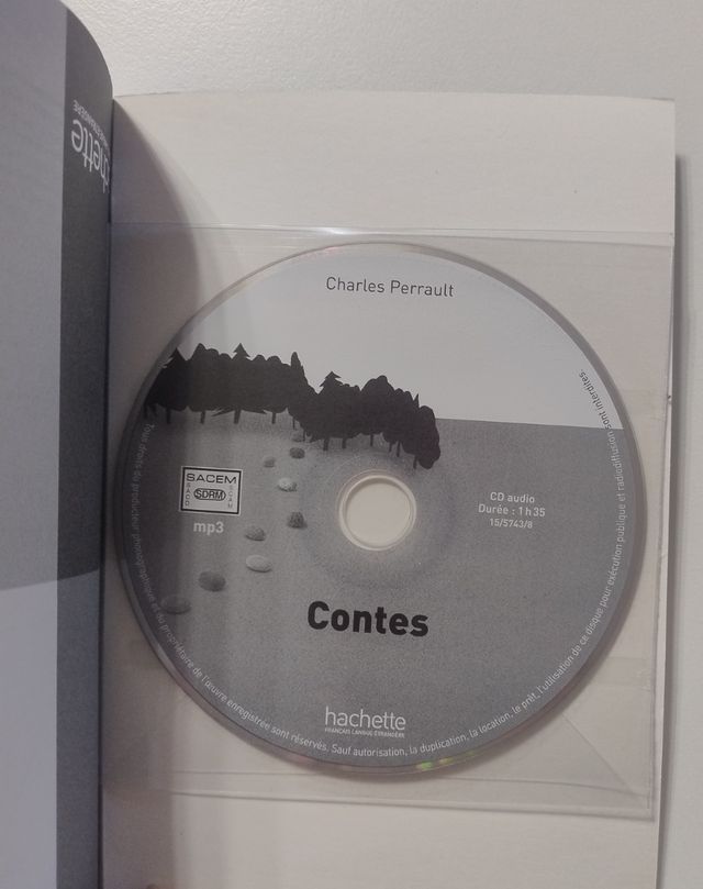 Contes + CD Audio MP3 (A2): Contes + CD Audio MP3 (A2) (Lff (Lire En Francais Facile)) (French Edition)