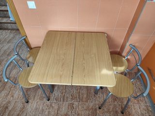 Mesa cocina y sillas
