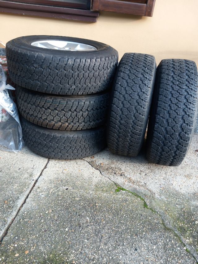 GOMME 255 75 R 17