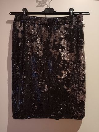 Falda lentejuelas negra Zara