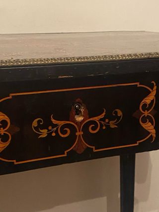 Tavolino intarsiato fine 800