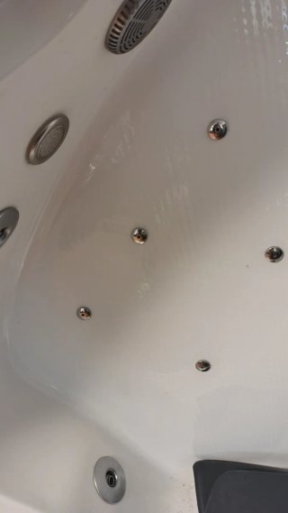 Jacuzzi