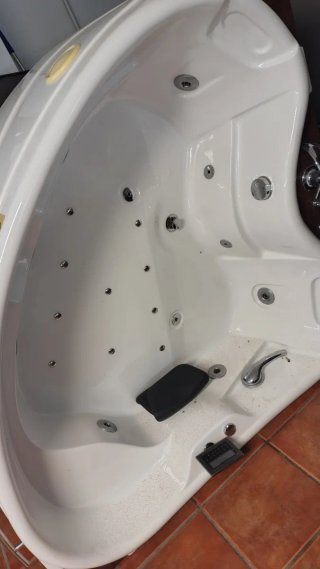 Jacuzzi