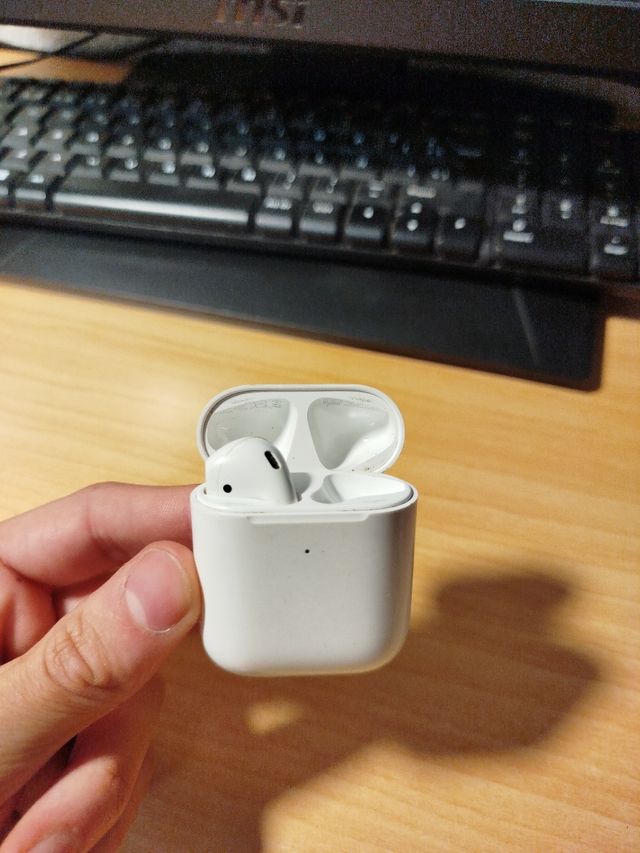 Auricolare sinistro + scatola