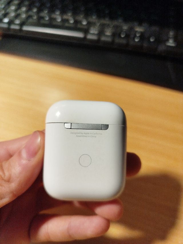 Auricolare sinistro + scatola