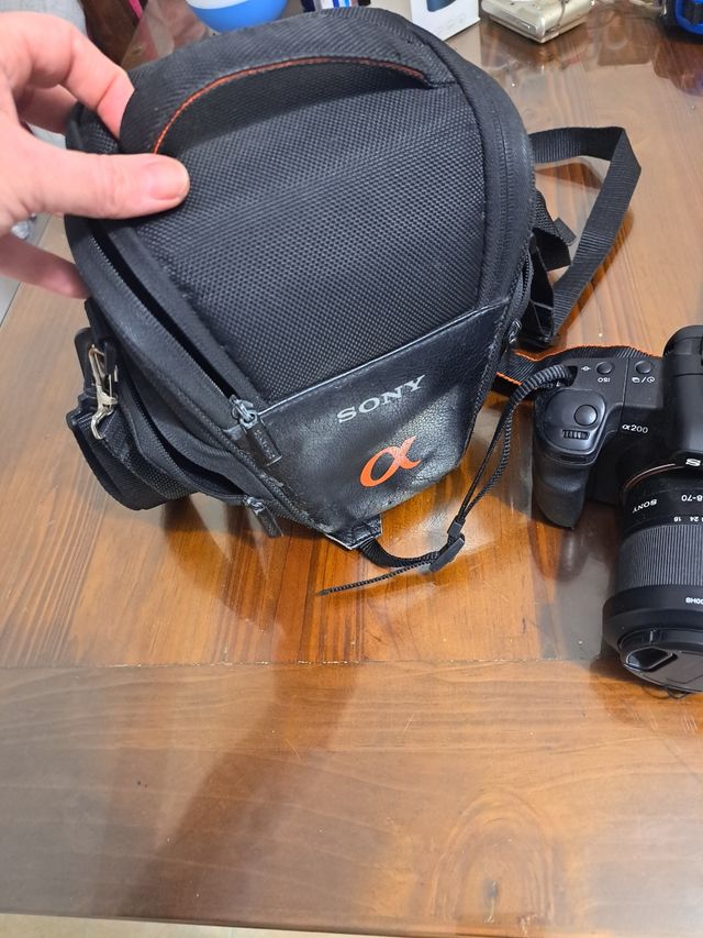 Cámara sony Alfa 200