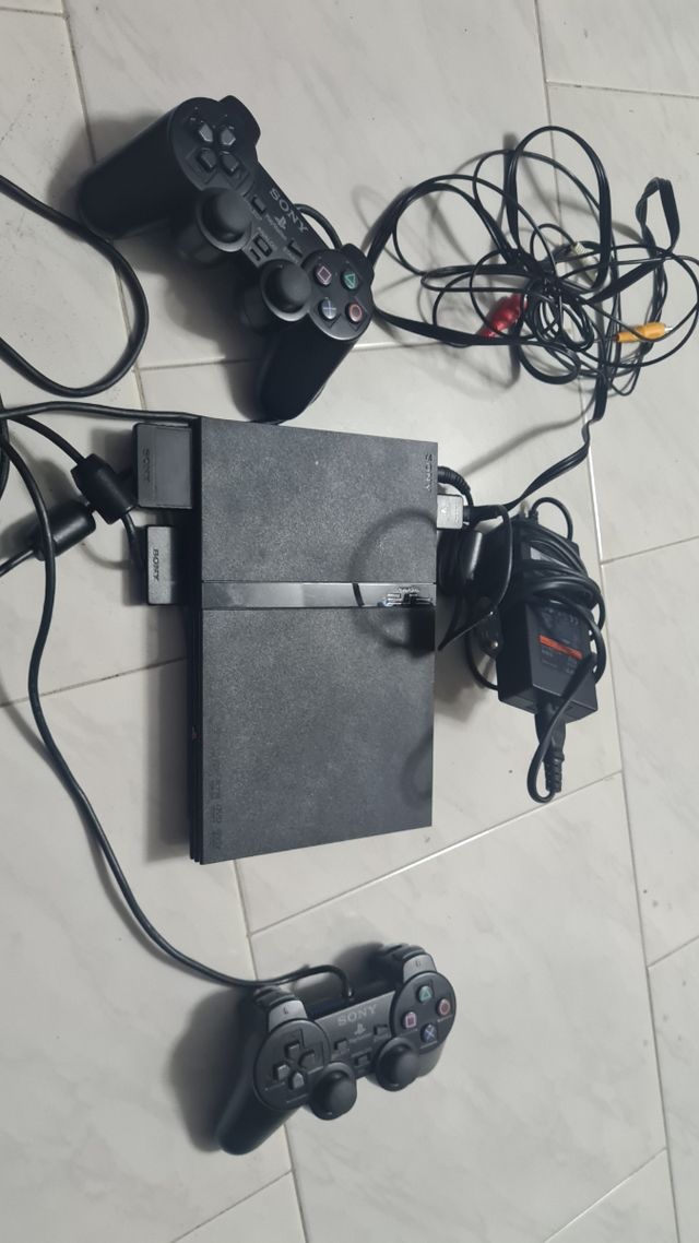 Consola Play Station 2 (PS2)