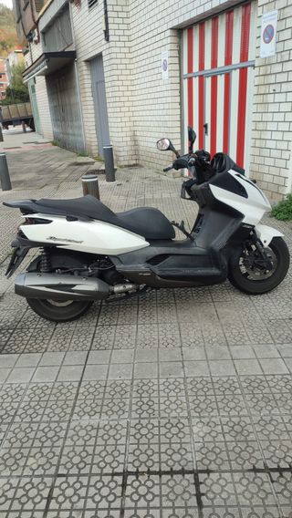 Kymco Super Dink 300, ABS  del 2011, por piezas