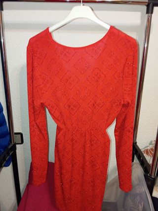 Vestido rojo de noche con purpurina