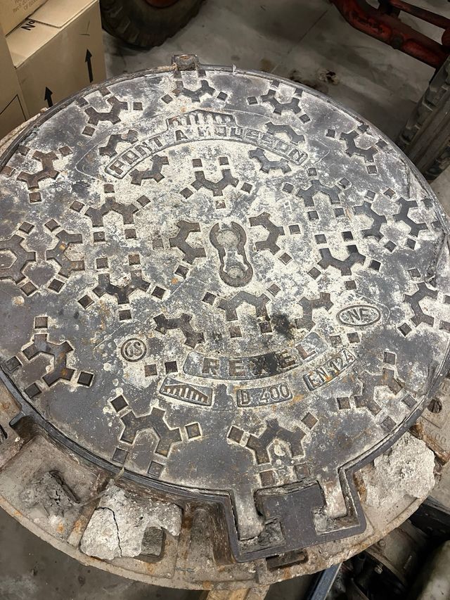 Tapa arqueta alcantarilla fundicion