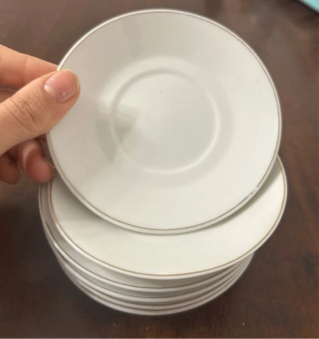 Piattini senza tazzine