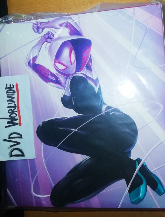 Mezco Ghost Spider Gwen One:12 Marvel Figura
