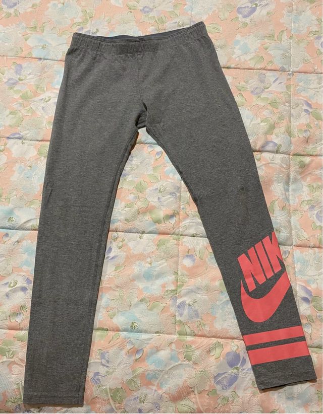 Mallas Nike Grises