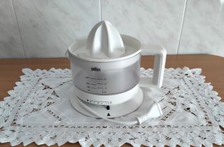Exprimidor eléctrico