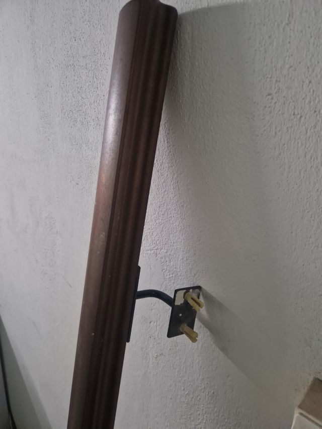 Pasamano de escalera de madera