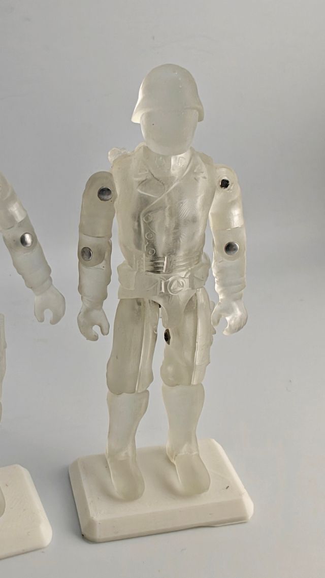 GI JOE comandante Cobra transparente 2024