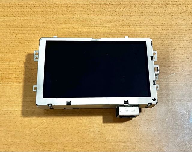 Pantalla GPS Toyota Avensis T25