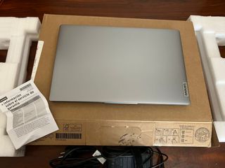 Portátil IdeaPad Slim 3 256GB 15.6 FHD Nuevo