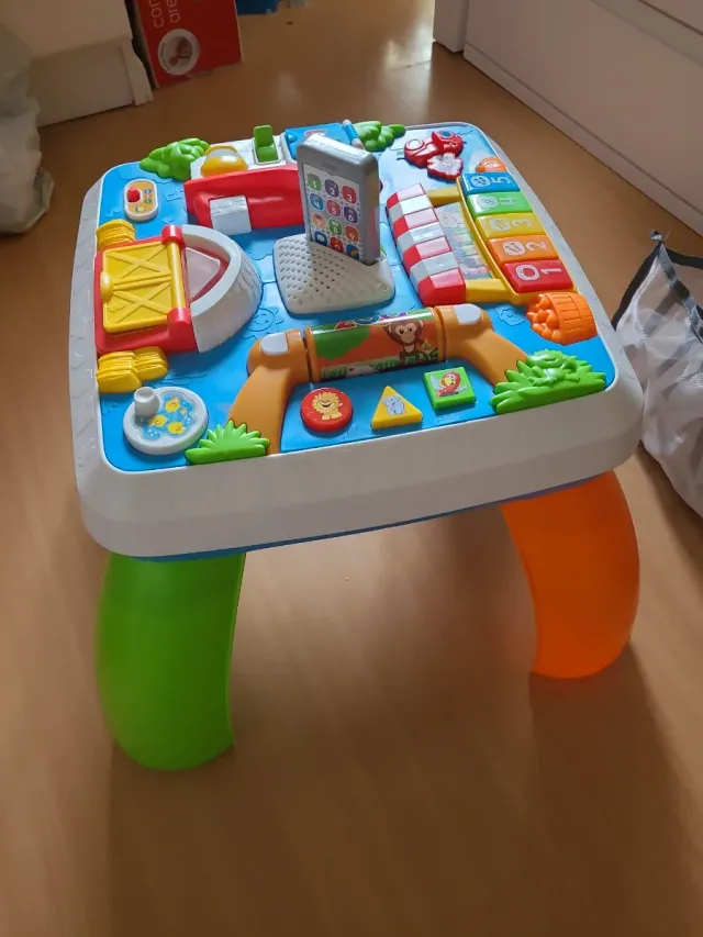 Mesa actividades fisher price