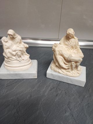 Figuras de mármol la piedad