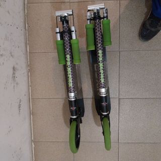 Vendo dos patinetes iguales
