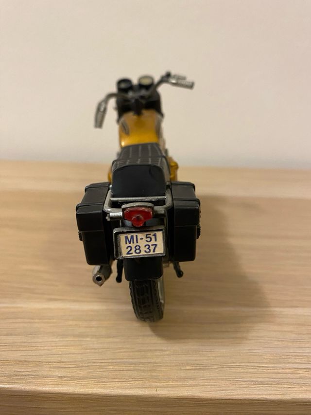 Modellino moto honda