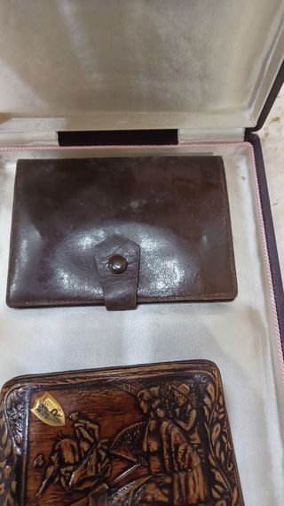 Cartera y Pitillera de cuero