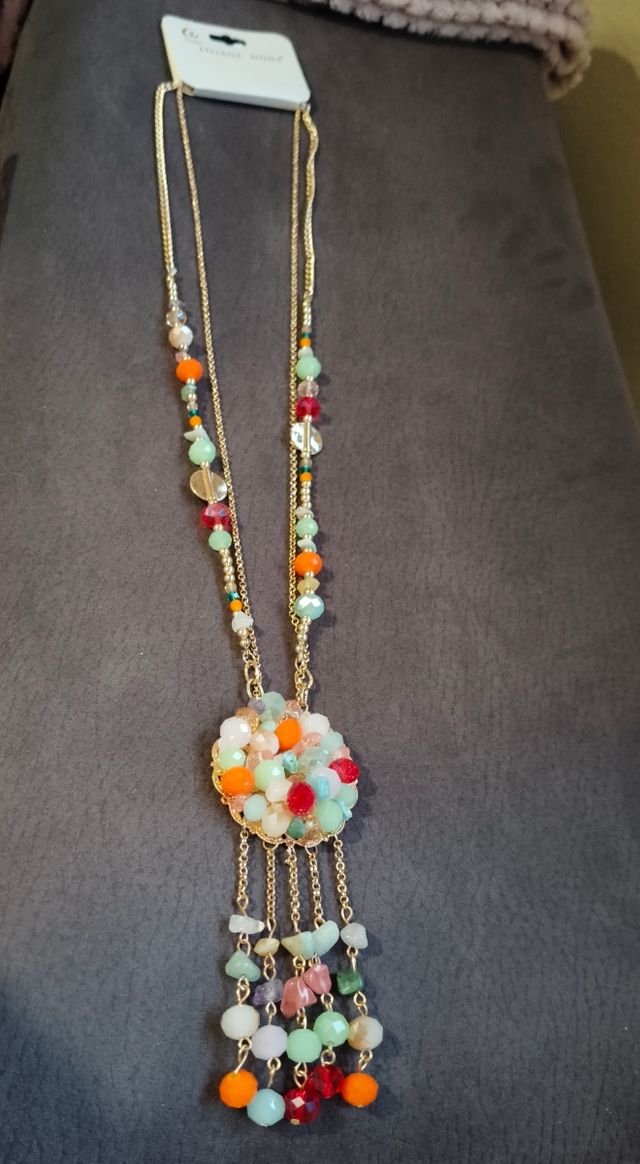 Collar de piedras