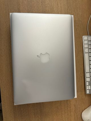 Pc Apple Macbook Air 13,6
