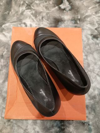 ZAPATOS NEGROS DE CUÑA MUJER DE PIEL  