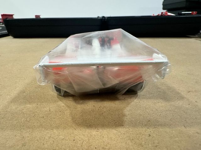 Scalextric Ferrari 333 SP Giese sin abrir