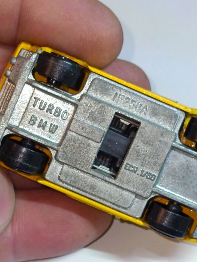 BMW TURBO 1/64 MAJORETTE