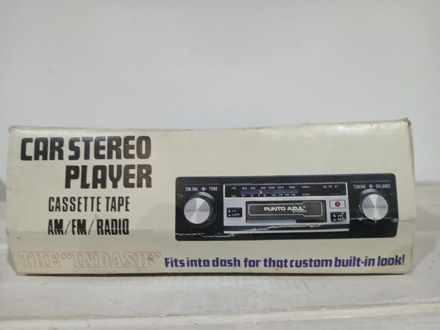 Caja original radio coche Punto Azul