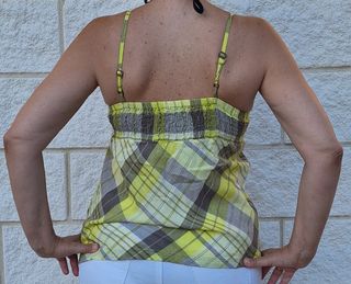 Top tirantes verde y gris