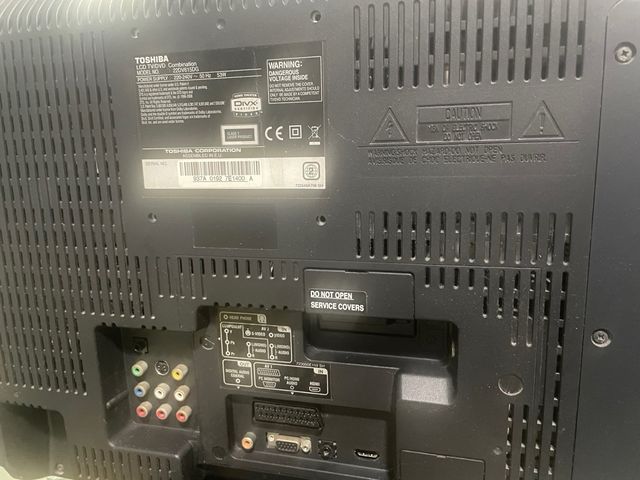 Monitor Toshiba 22”