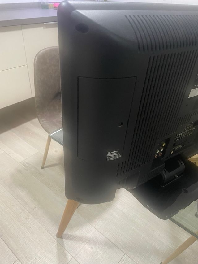 Monitor Toshiba 22”