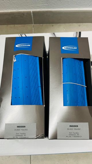 Rodillo tacx antares + cubiertas schwalbe