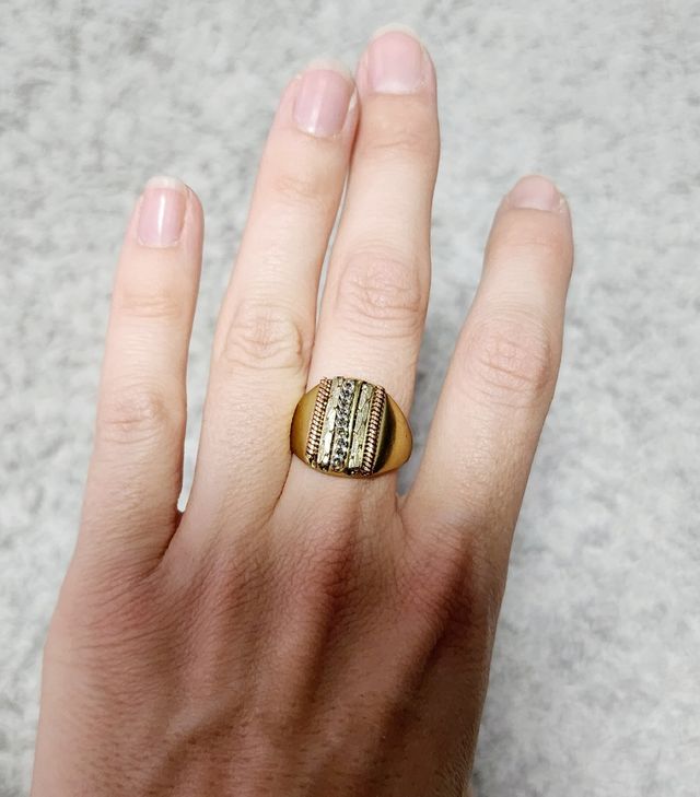 Anillo dorado 