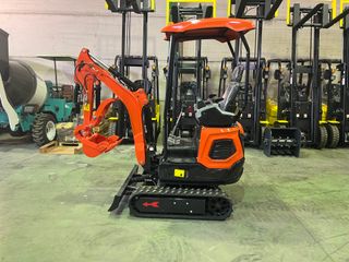 EXCAVADORA 1500KG MOTOR KUBOTA