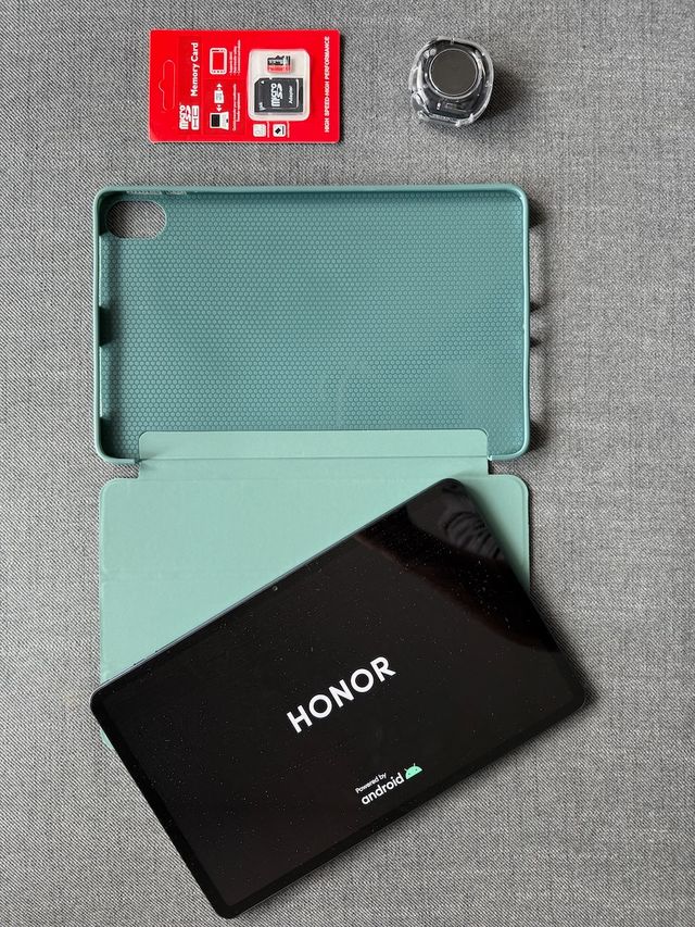 Tablet HONOR Pad 8 FullView 2K da 12" con 8 altoparlanti