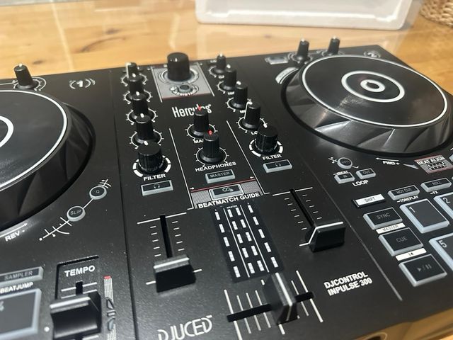 Controladora DJ NUEVA- OFERTA SOLO HOY