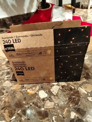 Árbol de Navidad con adornos y luces 1,80