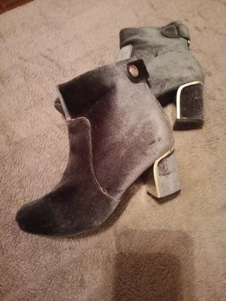 Botín terciopelo gris t36