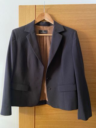 Chaqueta de vestir marron de Caramelo 