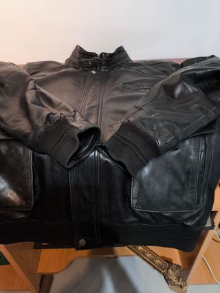 Cazadora de cuero talla XXL euros nueva